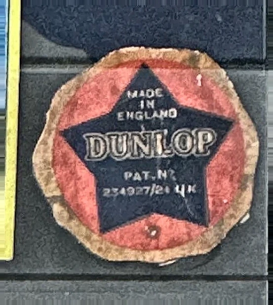 Dunlop – Made in England patentzegel
