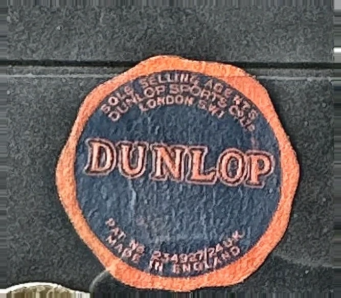 Dunlop Sports Co. Ltd. – Productlabel Londen