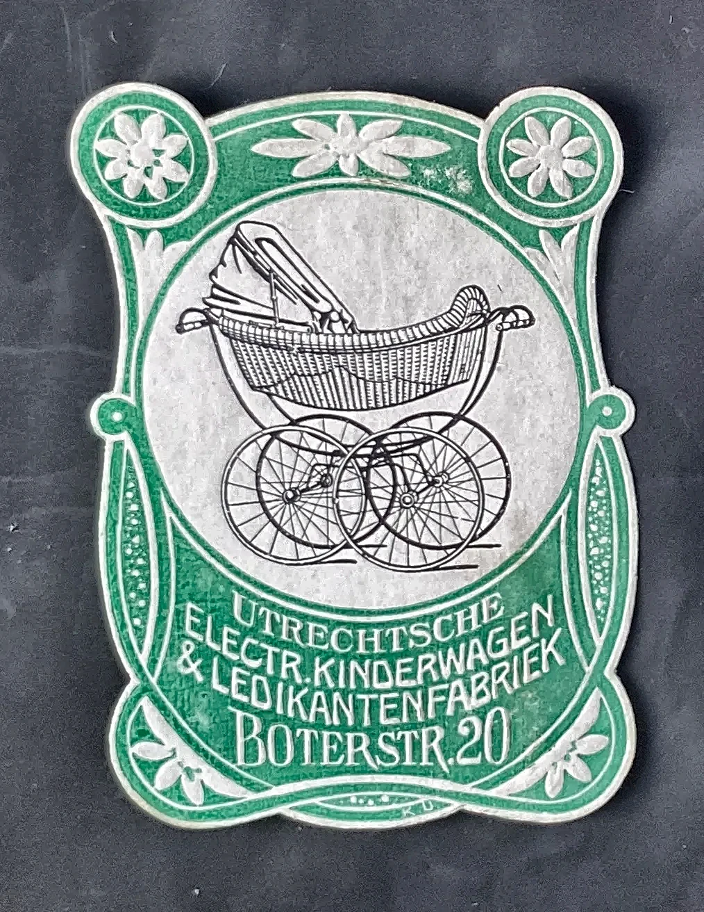 Utrechtsche Electr. Kinderwagen & Ledikantenfabriek – Boterstraat 20