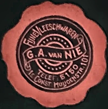 Sluitzegel G.A. van Nie – Fijne Vleeschwaren