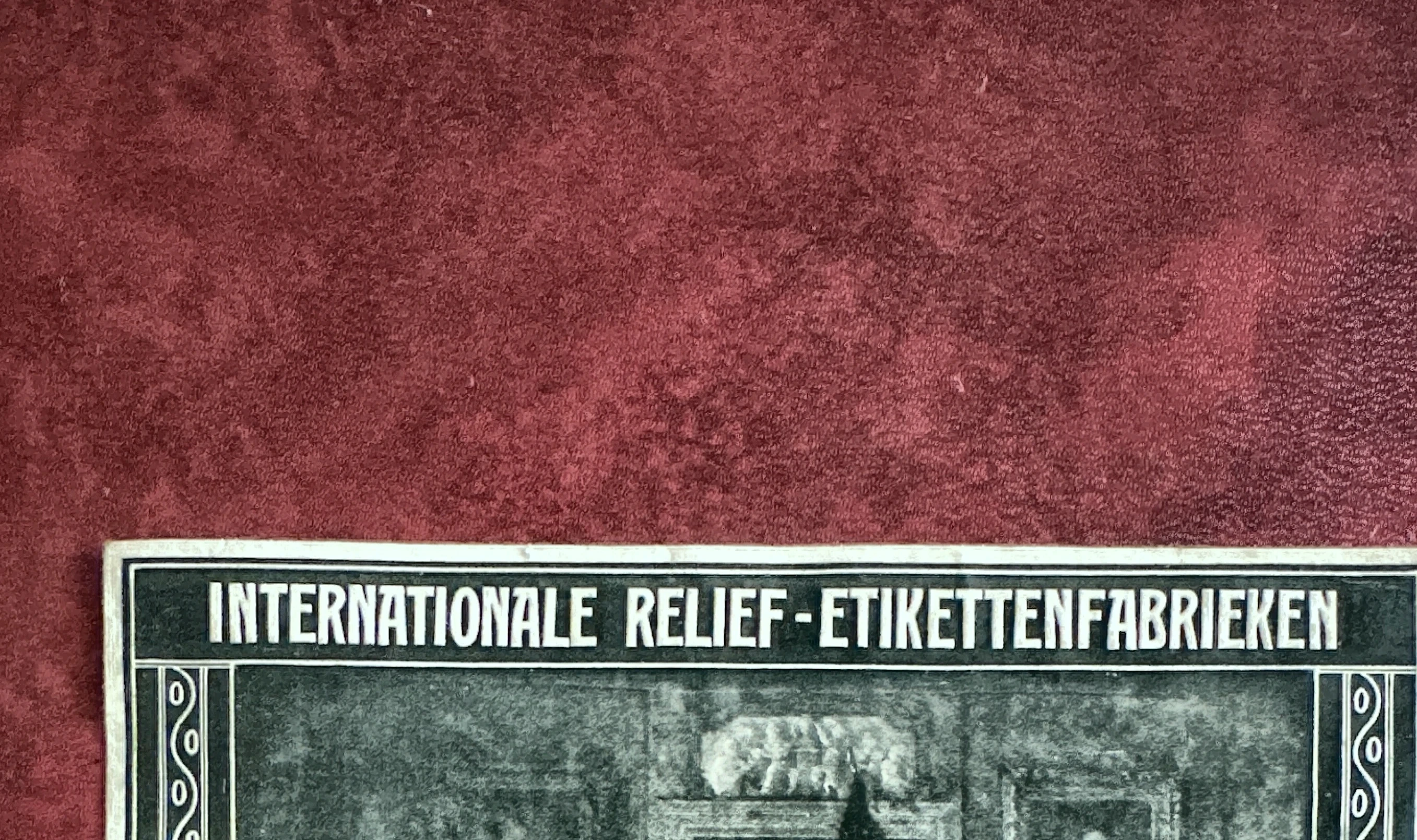 Internationale Relief-Etikettenfabrieken sluitzegel