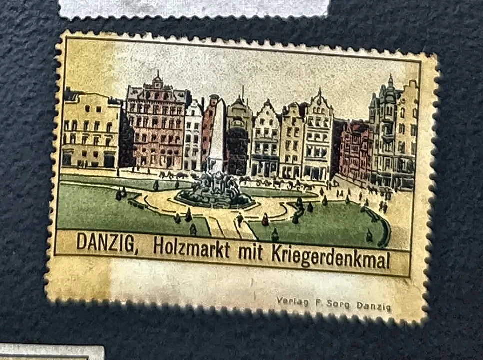Danzig – Holzmarkt met Kriegerdenkmal