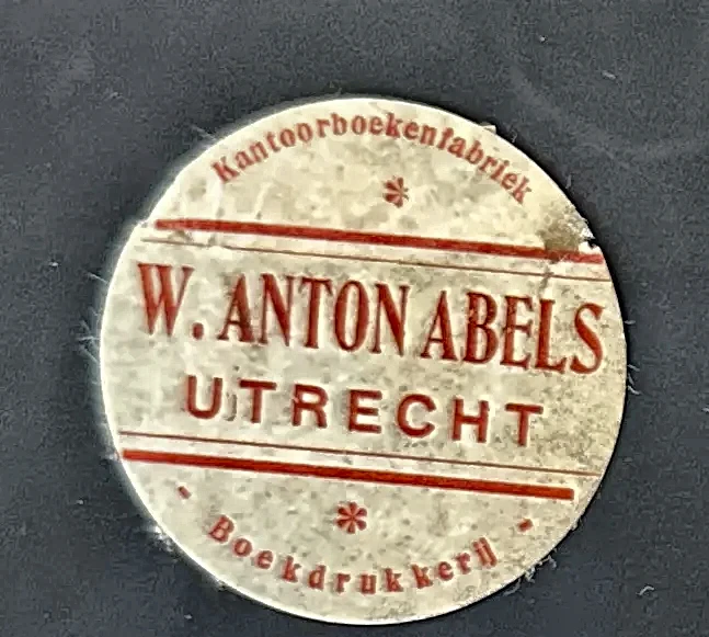 Sluitzegel W. Anton Abels – Kantoorboekenfabriek & Boekdrukkerij Utrecht