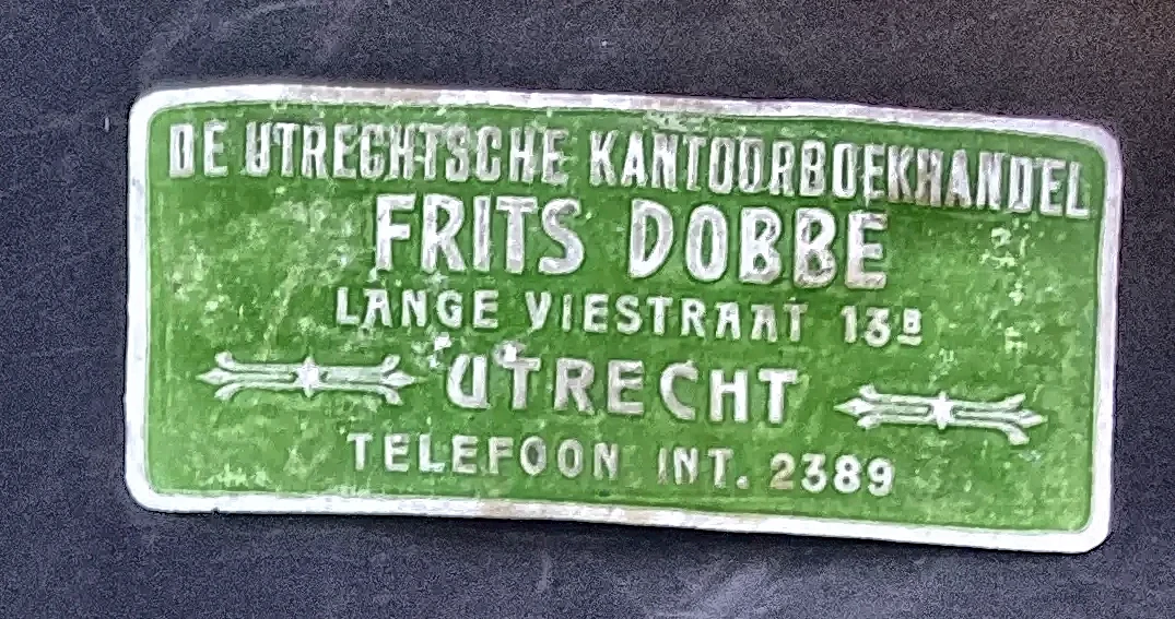 Sluitzegel De Utrechtsche Kantoorboekhandel Frits Dobbe