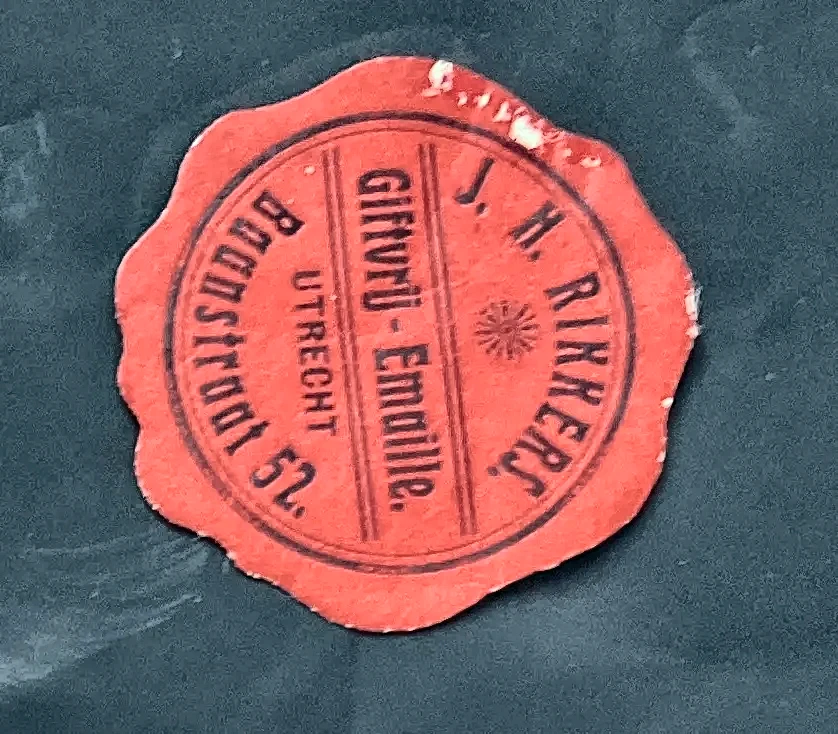 Sluitzegel J.H. Rikkers – Giftvrijj Emaille, Utrecht